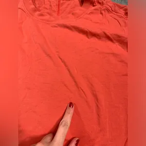 Lululemon coral women’s tee thumbnail 4