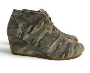 TOMS Desert Wedge Camo Canvas Lace-Up Bootie Size 11 thumbnail 1