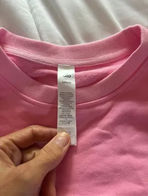 Alo accolade pink crop sweatshirt small thumbnail 3