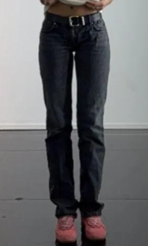 ZARA Low-Rise Straight Jeans thumbnail 1
