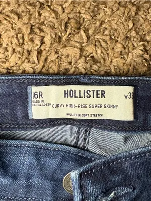 Hollister Curvy High-Rise Super Skinny Jeans Size 16R W33 Dark Wash thumbnail 3