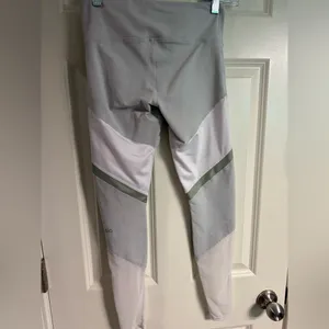Alo Yoga Alosoft High-Waist Sheila‎ Leggings Colorblock Grey/Green/White XS thumbnail 4