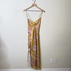 ASTR‎ the Label Gaia Dress in Mustard Floral Satin Midi Womens Size L thumbnail 9