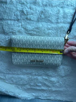 Michael Kors Jet Set Travel Wallet thumbnail 9