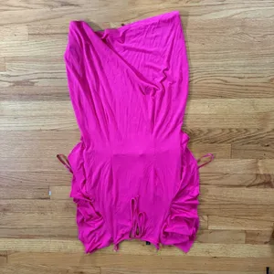 Ann Taylor Ruffle Cold Shoulder Dress 8 Hot Pink Rayon Knit Mini Shift thumbnail 5