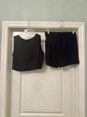 SheIn - Adorable Matching Tank And Shorts Set! Only Worn One Time 🖤 thumbnail 2