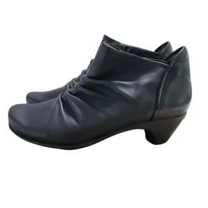 Naot Leather Ankle Booties Black Heeled Boots Side Zip size 41 US 10-10.5 thumbnail 2
