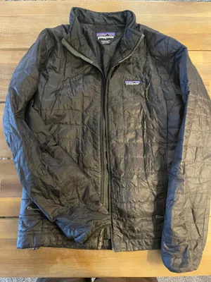 Lightweight Patagonia Puffer Jacket thumbnail 3