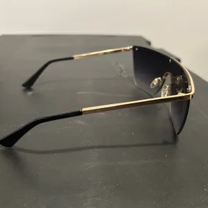 Quay Australia Gold Black Frameless Sunglasses thumbnail 7