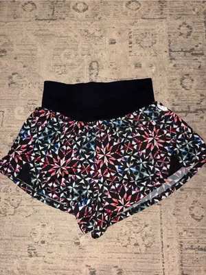 FP Movement by Free People Black Geometric Star Print Carpe Diem Shorts thumbnail 2