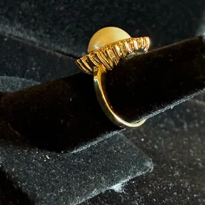 Vintage Cocktail Ring Faux Pearl Rhinestones Size 6 thumbnail 3