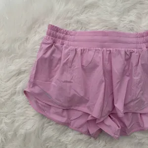 Lululemon Hotty Hot Low Rise Lined Short 2.5" Vita Pink Size 8 thumbnail 4