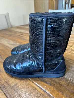 Women's UGG Australia Classic Short Cosmos Black Sequin Boots Size thumbnail 4