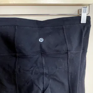 Lululemon black high waisted leggings workout women's 6 causal comfort pants‎ thumbnail 4