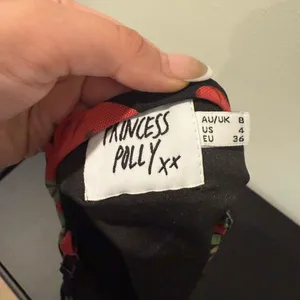 Lululemon Bennetts Top Black Floral thumbnail 10