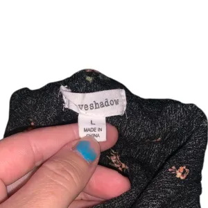 Eyeshadow Womans Size L Top Floral Black Short Sleeve Puff Peasant Blouse Crop thumbnail 6