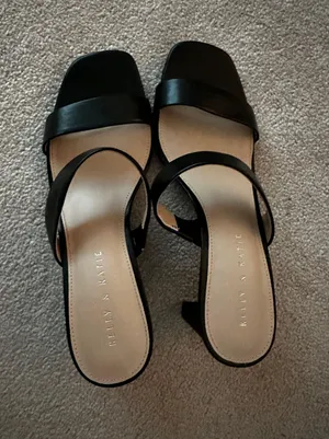 Black Heels thumbnail 2