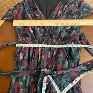 Badgley Mischka Pleated Floral Gown Size‎ 4 Gray Black Burgundy formal wedding thumbnail 9