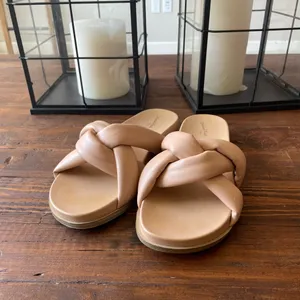 Universal Thread Braided Slide Sandals in Tan thumbnail 2