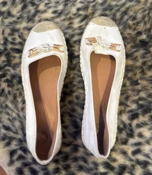 White flat shoes Size 7.5 thumbnail 1