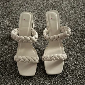 Dolce Vita Sandals Womens Size 10 Ivory Braided Slide Square Toe Block thumbnail 2