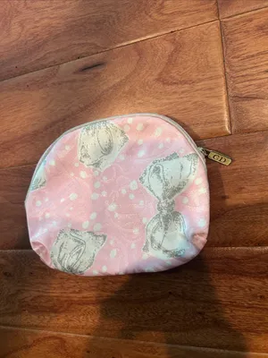 Christian Dior Vintage Pink Satin Imprinted Bow Makeup Case thumbnail 2