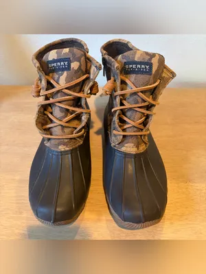 Sperry Top-Sider Women’s Saltwater Duck Boot. Size: 7. Brown Camo. thumbnail 3