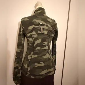 lululemon athletica Green Camouflage Define Jacket thumbnail 3