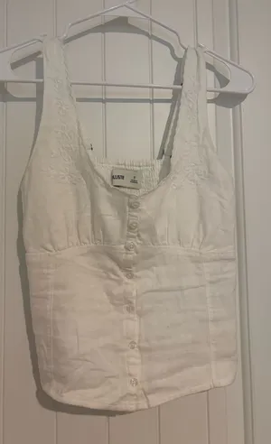 Hollister Top thumbnail 1