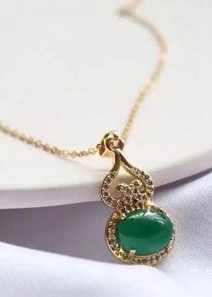 18K Gold good luck sweet and cool necklace thumbnail 1