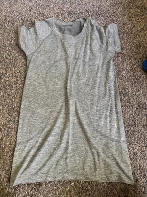 Lululemon Short Sleeve Swiftly Tech thumbnail 1