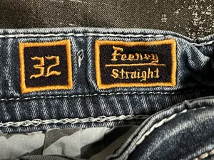 Womens 32" Rock Revival Feeny Straight Distressed Cutoff Denim Capris thumbnail 15