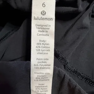 Lululemon Keep Moving Pant 7/8 High Rise Black W5CUYS Size 6 Pleated Tapered thumbnail 6