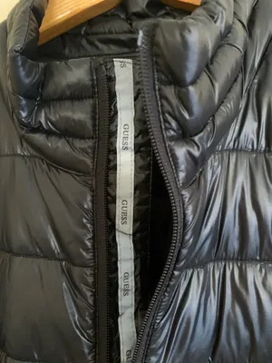 Guess Black Puffer Jacket  thumbnail 4