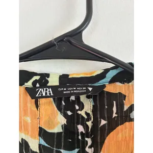 Zara Pomegranate Fruit Print Textured Button Down Shirt Blue Orange Womens M thumbnail 6