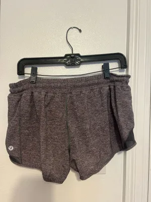 Lululemon Hotty Hot Shorts - heather gray thumbnail 2