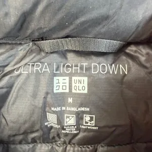 UNIQLO Ultra Light Down Puffer Vest Black Women's Medium Packable Lightweight thumbnail 4