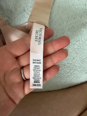 Victoria's Secret Lightly Lined Demi Bra thumbnail 3