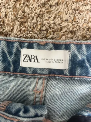 ZARA Jeans thumbnail 2