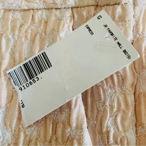 Express Shorts Peachy Pink Textured Dressy Pockets Side Zip Shorts Size 12R thumbnail 3