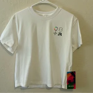 Lululemon relaxed fit cotton jersey t-shirt Pride, Sz 6, NWT thumbnail 1