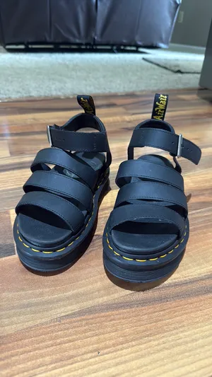 Dr. Martens Sandals Platform thumbnail 4