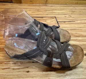 Womens‎ Bearpaw Sandals Brown Slip On Size 8 Comfy Casual thumbnail 1