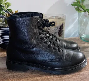Dr. Martens 1460 Women’s Black Chukka Combat Boots Size 5 thumbnail 1