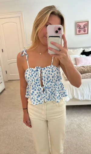 Kendall & Kylie Floral Top thumbnail 1
