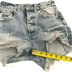 Moussy Vintage denim shorts feature a light blue wash distressed size 25 thumbnail 7