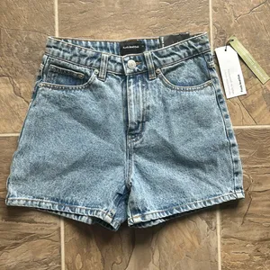 Frank And Oak Stevie Denim High Waist Minimalist Shorts Size 25 NWT thumbnail 3