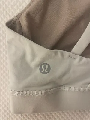 White Lululemon sports bra thumbnail 4