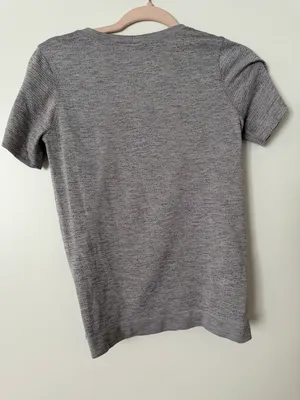 Lululemon Top thumbnail 2