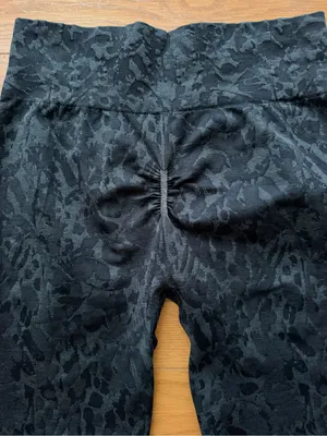 Gymshark Adapt Animal Seamless Cycling Bike Shorts 9” Inseam Women’s Size L thumbnail 8